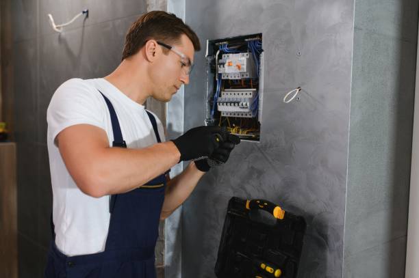 Best Circuit Breaker Repair  in Valley Center, KS